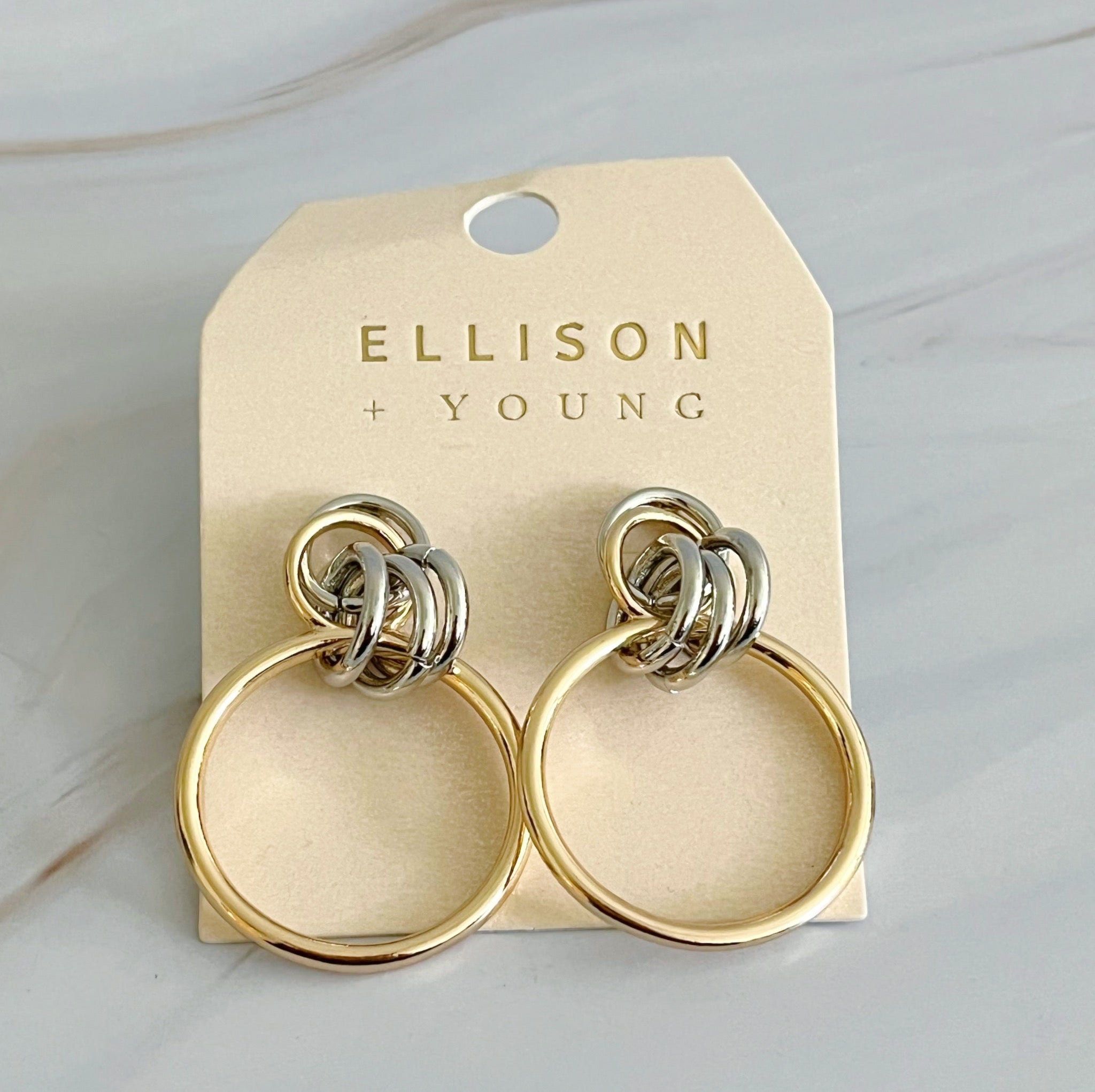 Knock On The Beauty Hoop Earrings-4