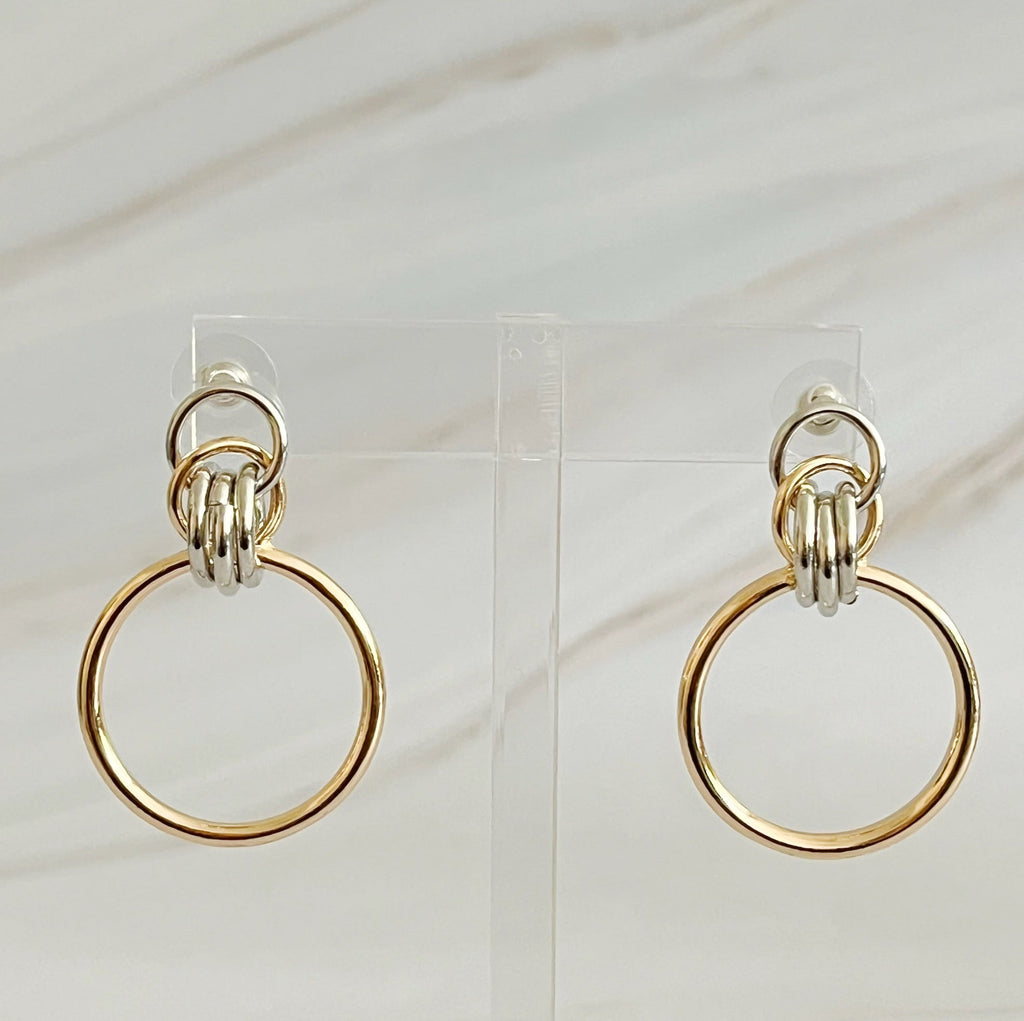 Knock On The Beauty Hoop Earrings-2